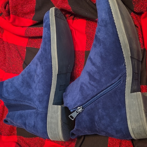 Proper navy zipper boot - Picture 3 of 5